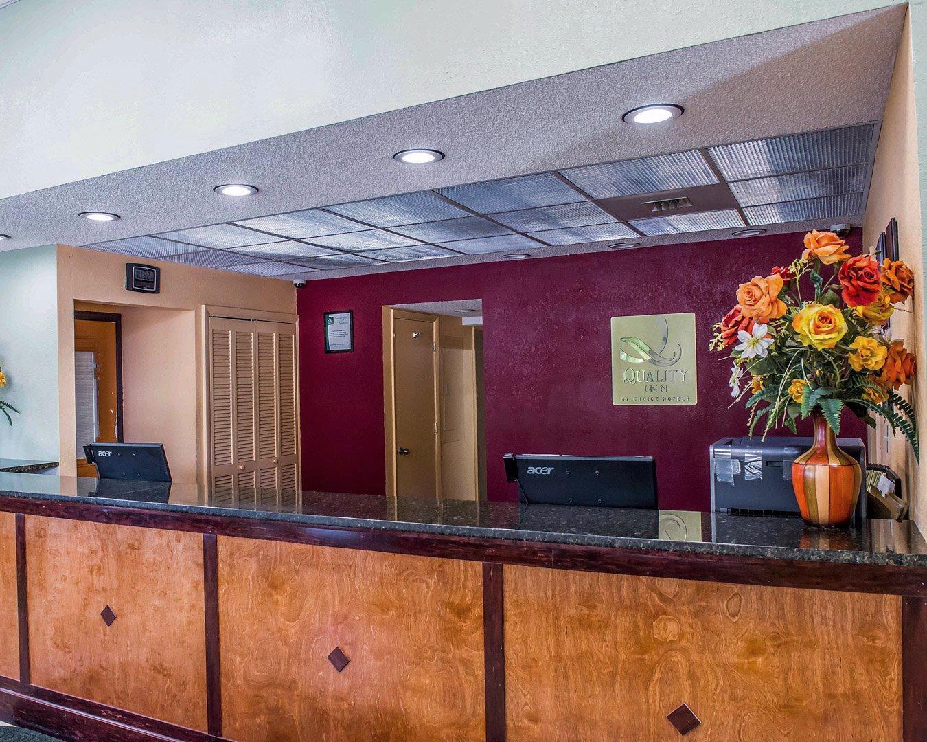 Quality Inn & Conference Center Panama City Exteriör bild