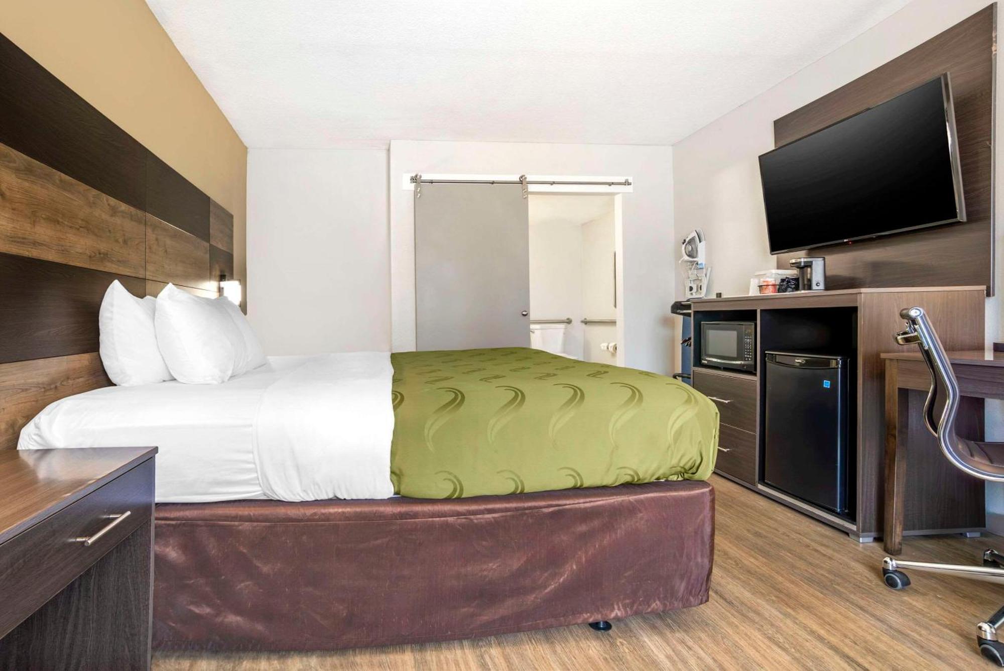 Quality Inn & Conference Center Panama City Exteriör bild