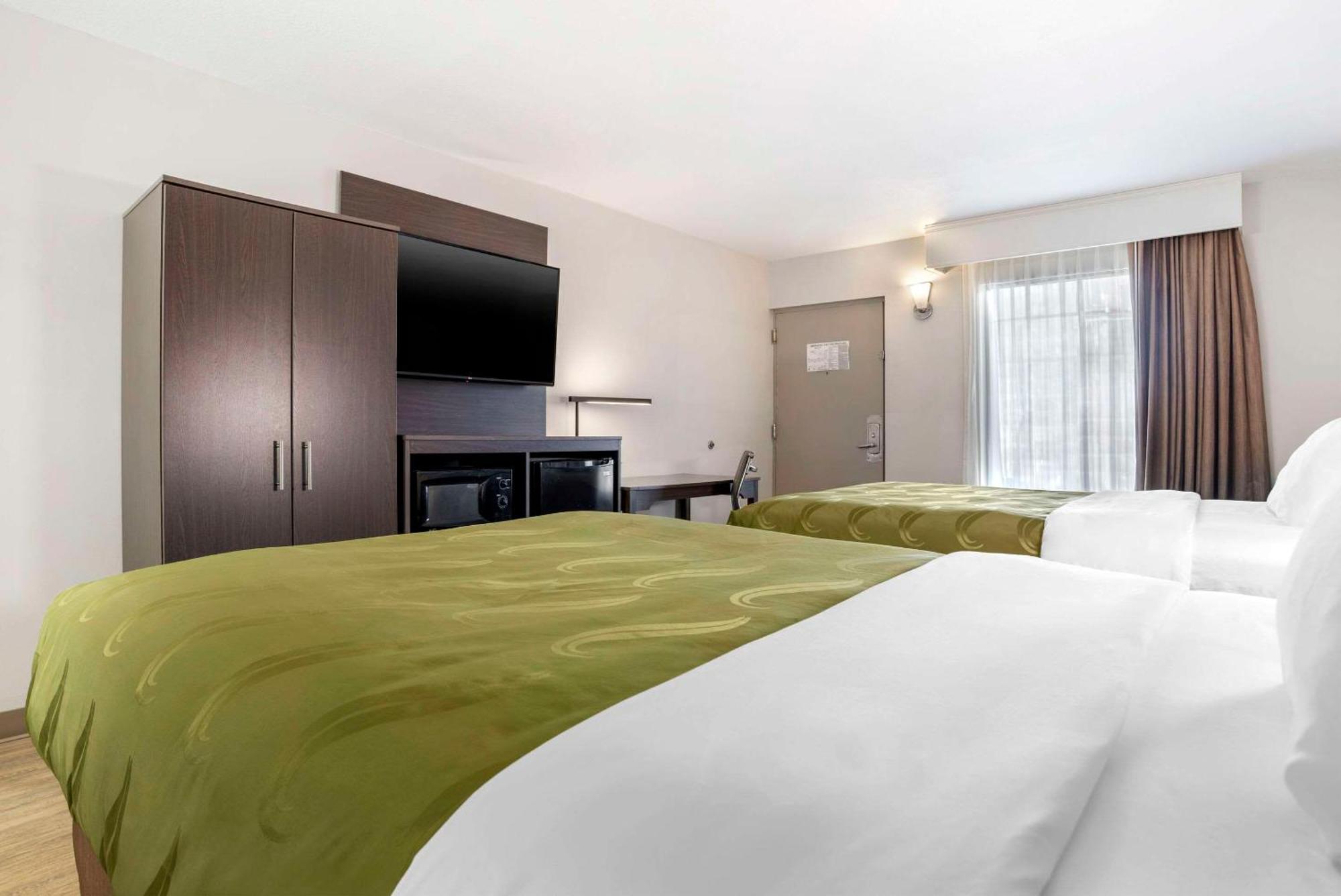 Quality Inn & Conference Center Panama City Exteriör bild